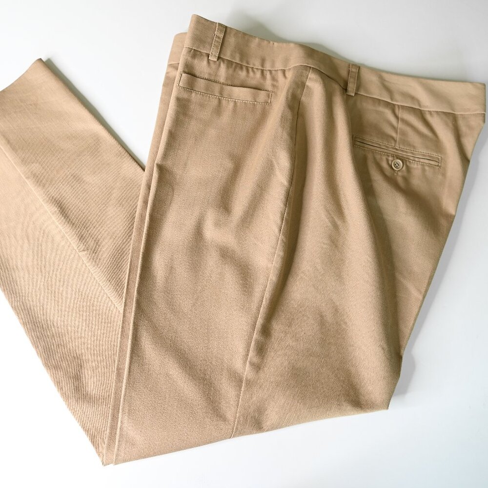 DRESSBARN Women's Straight Leg Flat Front Tan Pants with Pockets - Size 16 -NWOT